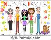 Familia con padres, hija, abuelos y gato