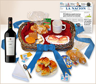Desayuno con vino de regalo