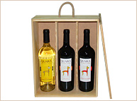 Estuche de madera con tres vinos Quara