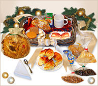 Desayuno casero con pan dulce y almendras con chocolate