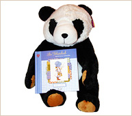 Oso panda grande y Libro.