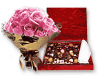 Caja de bombones con doce rosas.