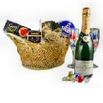 Canasta de champagne y queso.